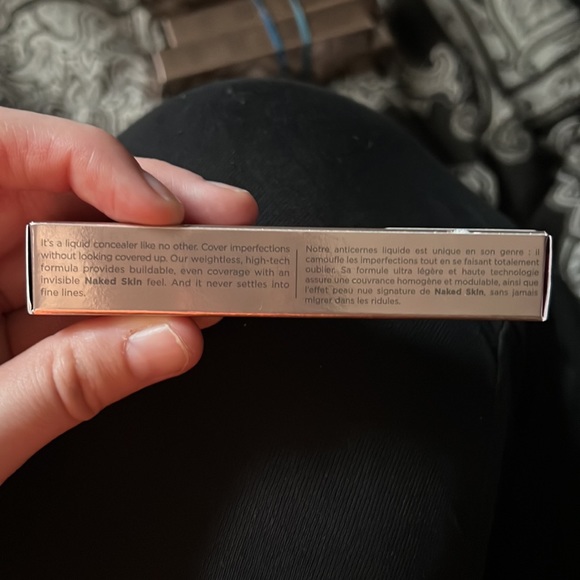 UD  concealer - Medium Neutral - Picture 3 of 6